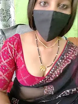 SareeQween143 Chat XXX in diretta