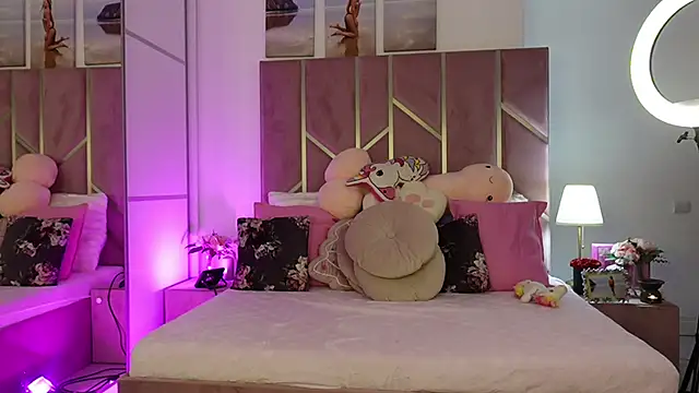 rianaaross: онлайн-секс-чат