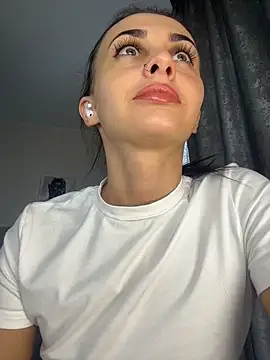 FlexiraのライブXXXチャット