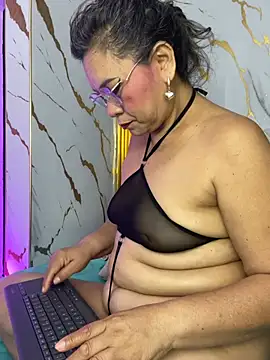 Živý XXX chat dianamilf