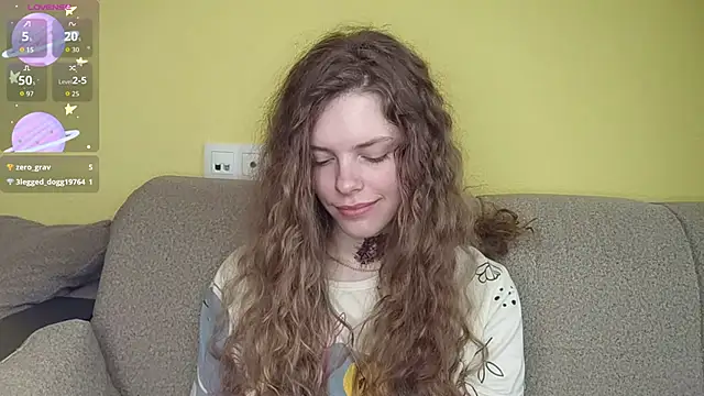 RayaNenlia's Live XXX Chat