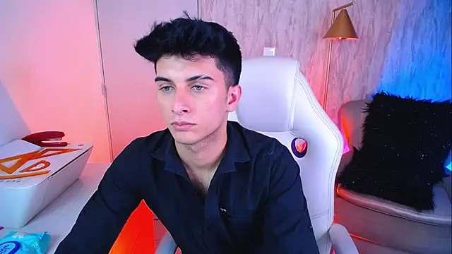 Chatroom XXX en direct de MrWilliseo