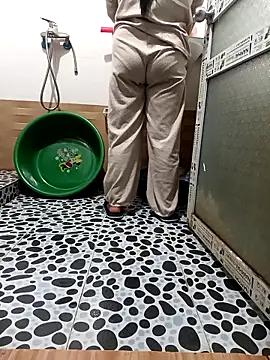 Emily-lonely's Live XXX Chat