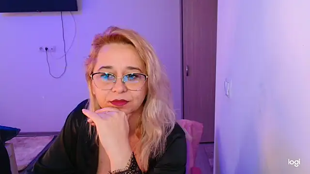 Онлайн чат XXX freyyamore1