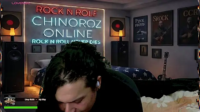 chino_roz Adlı Modelin Canlı XXX Sohbeti