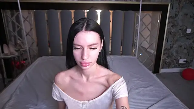 Snow_WhiteeeX's Live XXX Chat