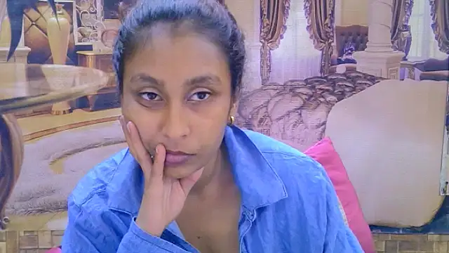 Czat XXX na żywo – IndianSexyButt