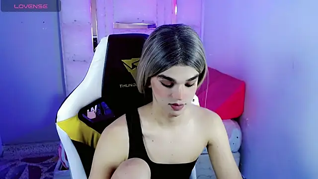 Živý XXX chat Sophiaa_doll_