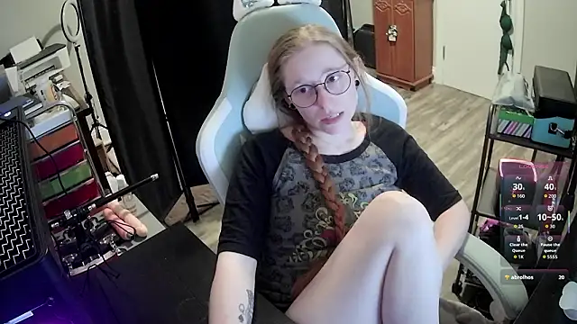 LilyFoxxx's Live XXX Chat