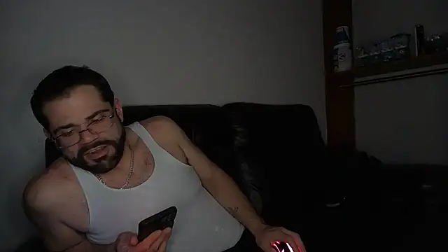 Zander823's Live XXX Chat