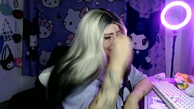 lussyevans24 Chat XXX live