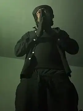 MIGHTYDEMONXXX Chat XXX in diretta