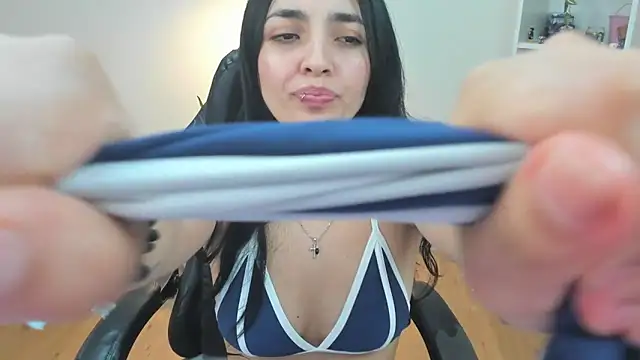 _BellaEvans_: απευθείας συνομιλία ΧΧΧ