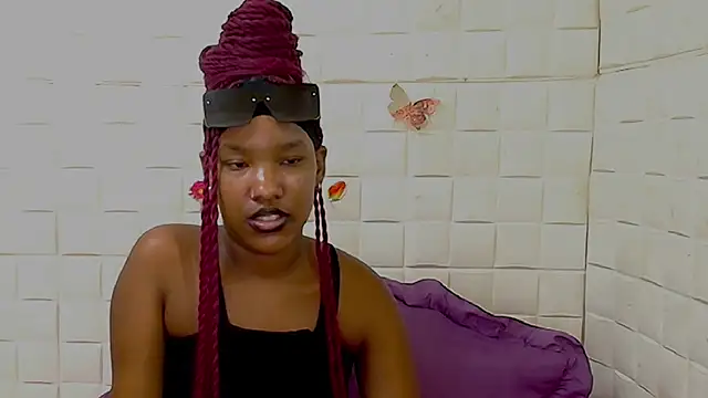 EroticSexyPrada élő XXX-chatje