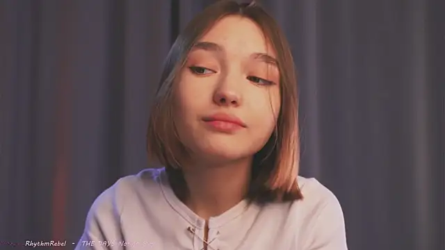 Leyla_crsh élő XXX-chatje