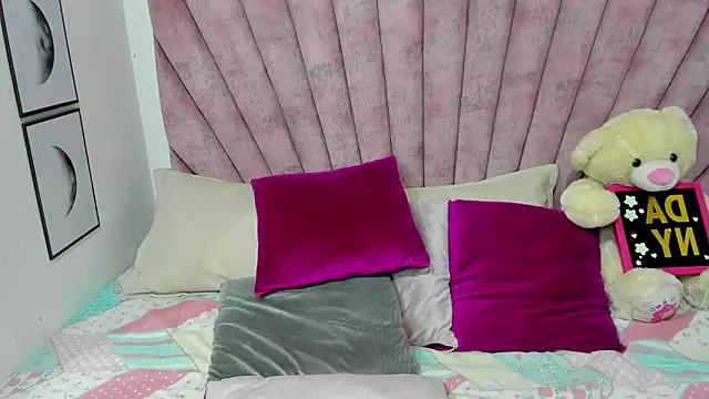 XXX chat uživo modela danibellucii_