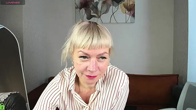 Ann_Annise Chat XXX in diretta