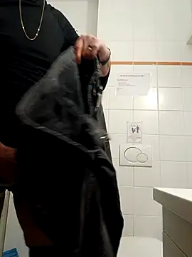 pascalino100 Show in webcam