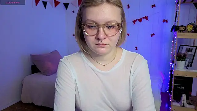 leazy_peazy Adlı Modelin Canlı XXX Sohbeti