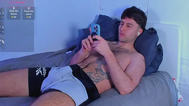 HonestAndrew: απευθείας συνομιλία ΧΧΧ