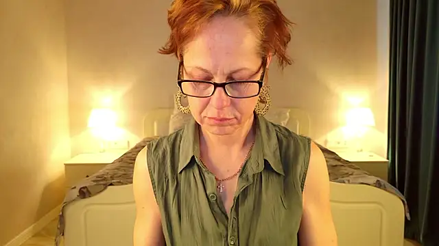 LioraWeissのライブXXXチャット