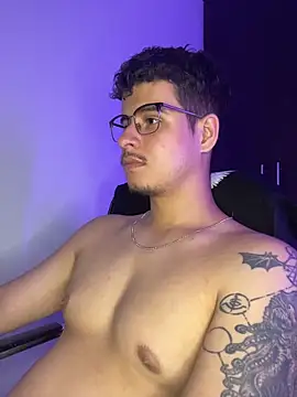 BjornSteel 即時 XXX 聊天