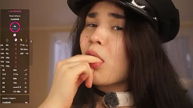 ShennaBosh Chat XXX in diretta