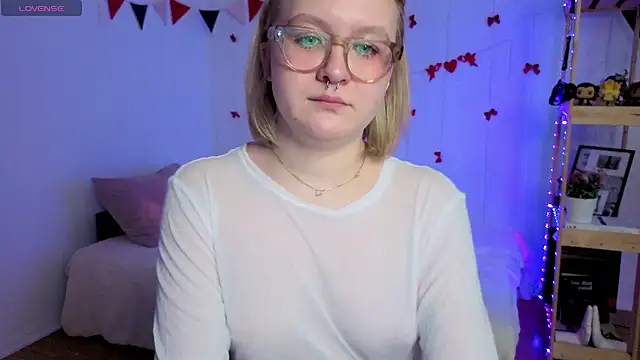 XXX chat uživo modela leazy_peazy
