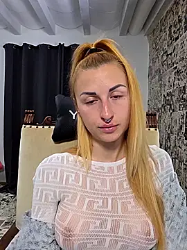 kylie_blck Adlı Modelin Canlı XXX Sohbeti