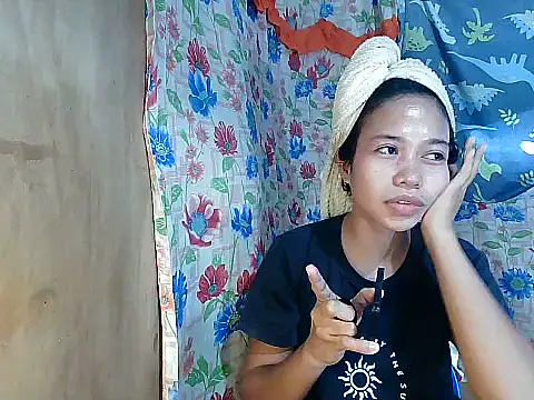 PinaySkinnyGirl – Naživo XXX chat