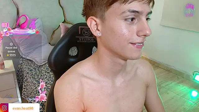 EVAN_TAY 在線直播表演