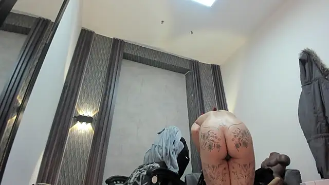 selene_red_: онлайн-секс-чат