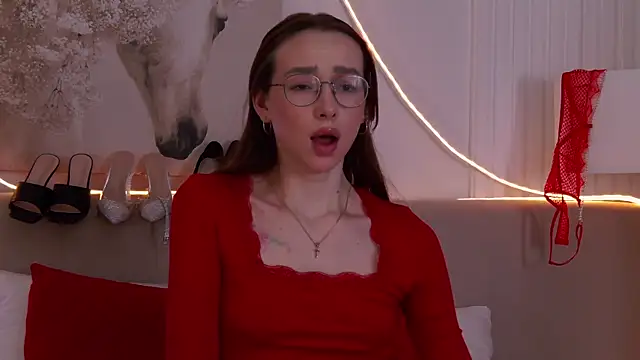 Emily_Simon live XXX chat