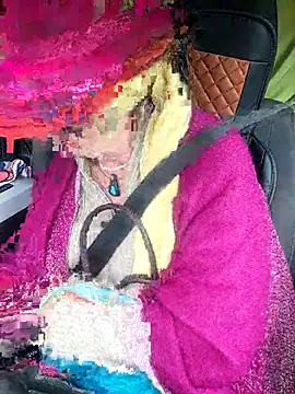 Hot-Muci's Live XXX Chat