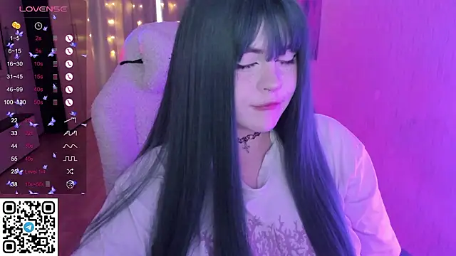 SelenaCute élő XXX-chatje