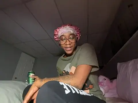 Pokazy przed kamerką – VixenCapri