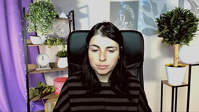 MartaEdams' Live XXX Chat