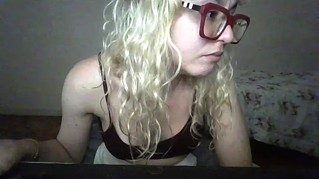 BlondieTami's Live XXX Chat