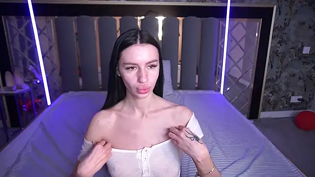 Snow_WhiteeeX: онлайн-секс-чат