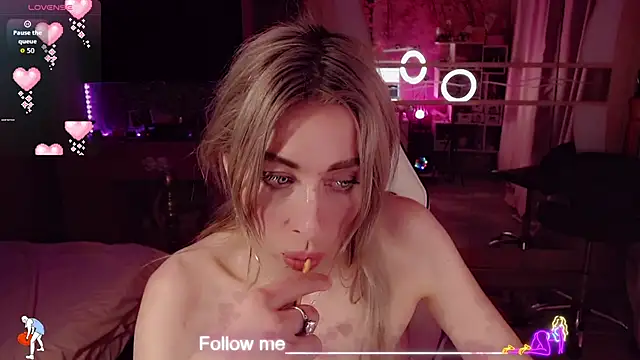 AnnieGOld_ – Live XXX-chat