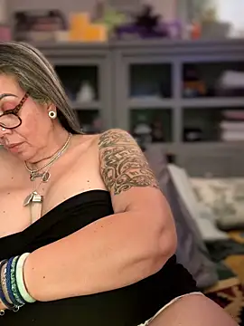 dieseldame1313's Live XXX Chat