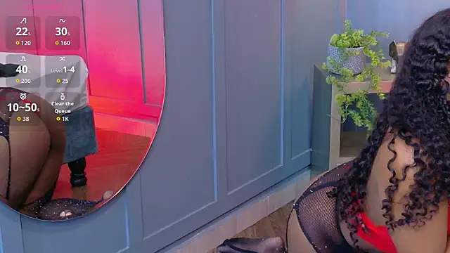 Chloe-Rose-'s Live XXX Chat