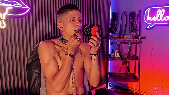 Maximoking26 网络视讯表演