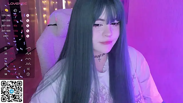 SelenaCute live XXX chat