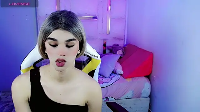 Sophiaa_doll_ Show Webcam