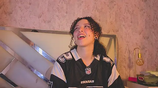 دردشة Benny_and_Mark الجنسية المباشرة