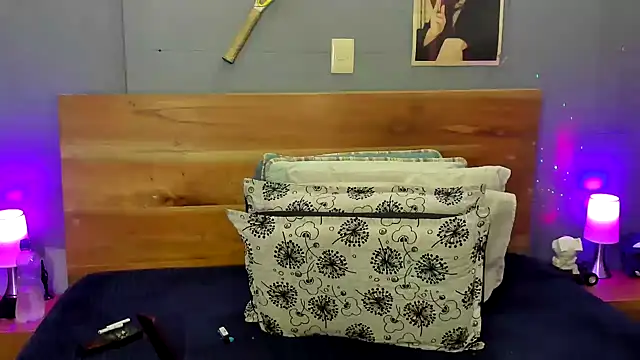 แชท XXX สดของ Prometeo-grizzly