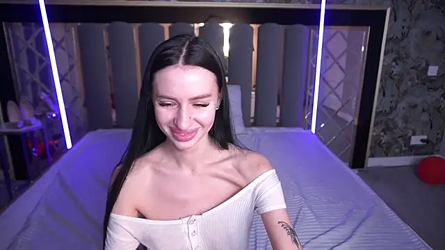 Chat +18 de Snow_WhiteeeX ao vivo