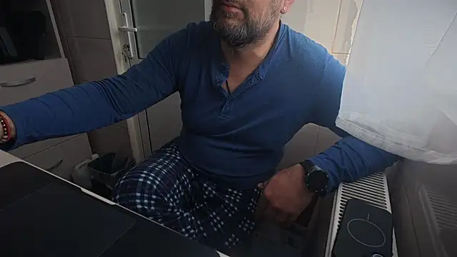 TARKAN1 – Naživo XXX chat