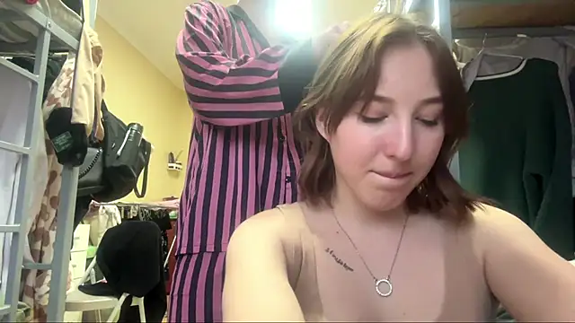 AquilineOrites live XXX chat